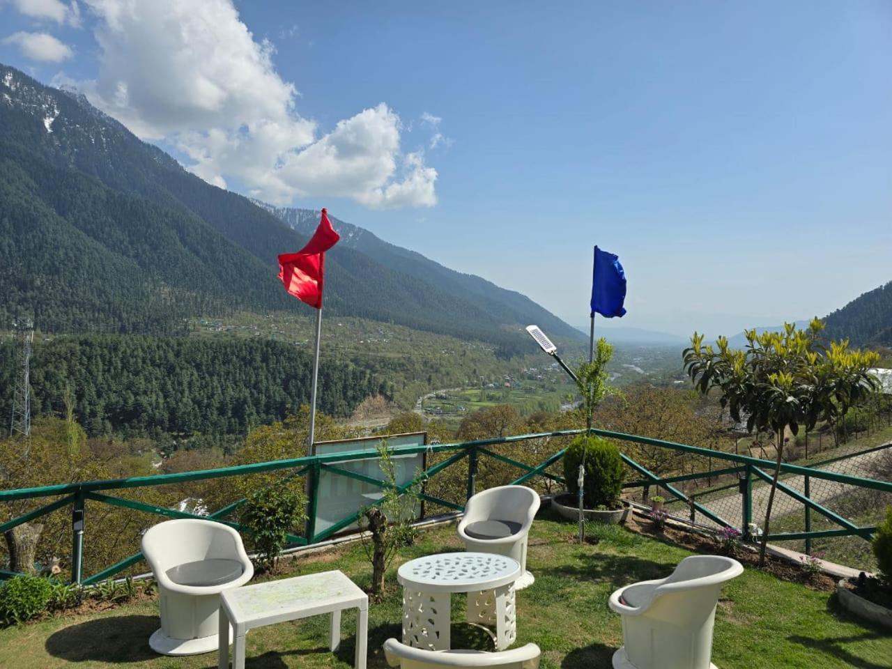Cliff Cottage Pahalgam, Kashmir Batakut Extérieur photo