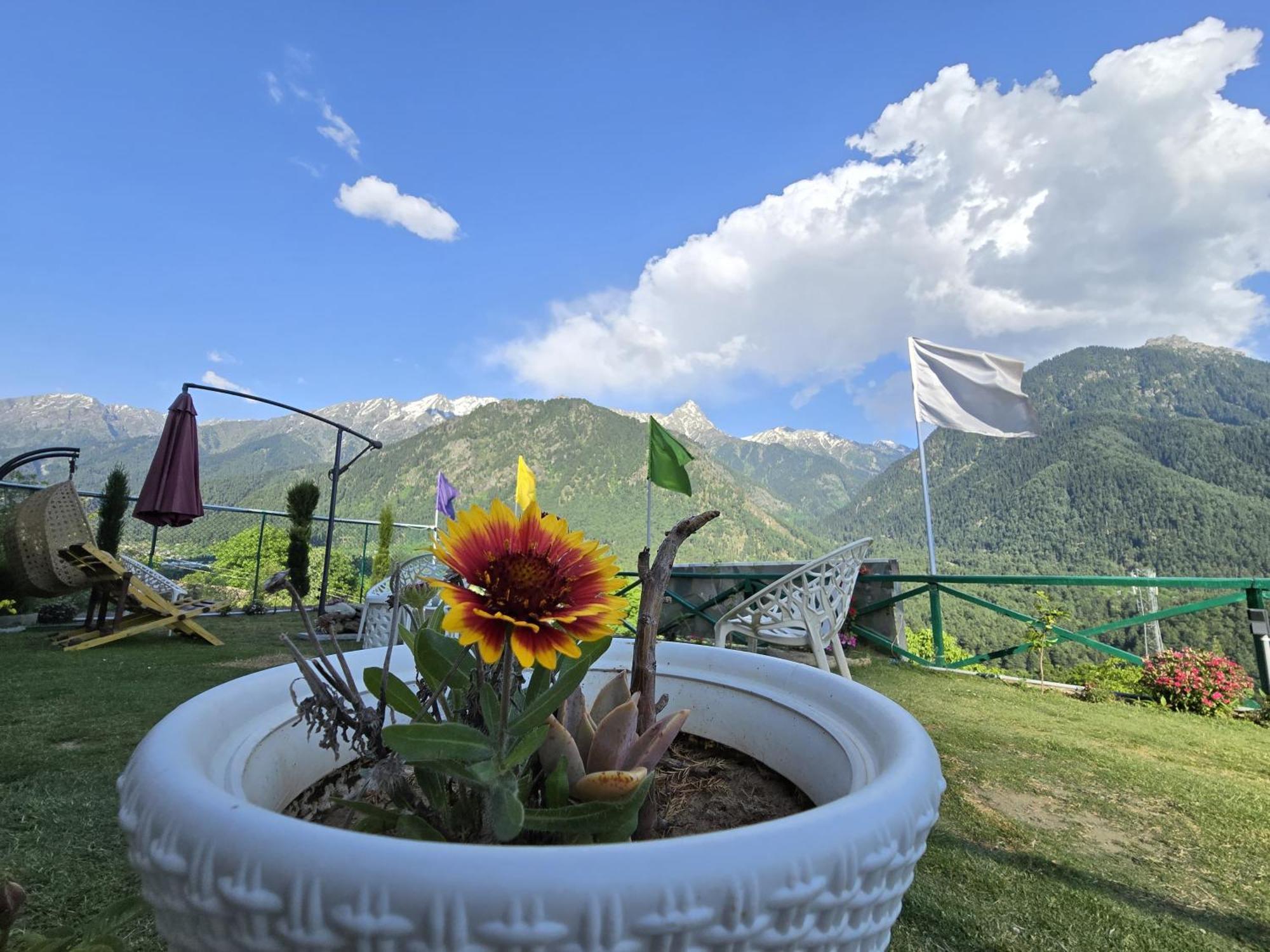 Cliff Cottage Pahalgam, Kashmir Batakut Extérieur photo